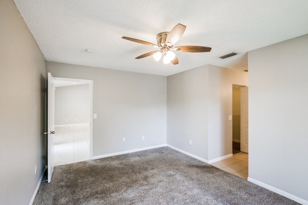 Building Photo - 9845 NW 9th Ct