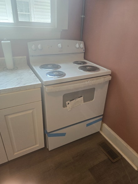 Building Photo - 508 Rhem St