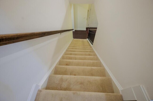 Building Photo - 411 Alamosa Pl