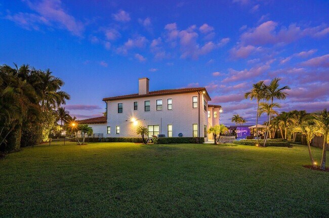 Building Photo - 17511 Cadena Dr