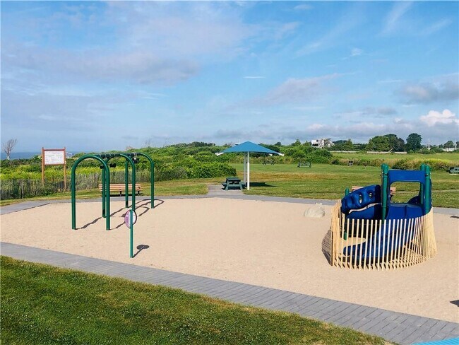 Building Photo - 15 Seabreeze Ter