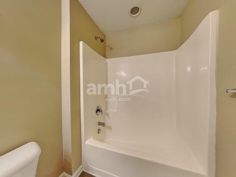 Building Photo - 5160 Busted Rock Trl