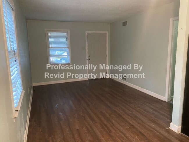 Building Photo - 4121 Westover Ave
