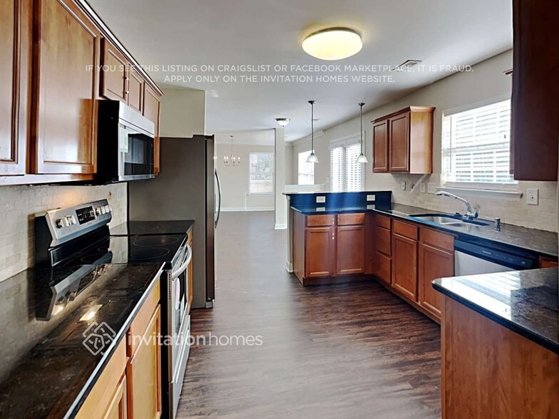 Building Photo - 14024 Mallard Lake Rd