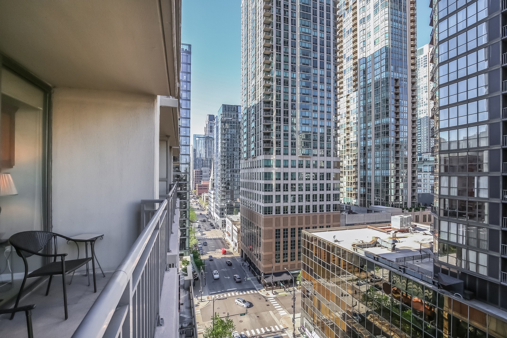 Building Photo - 630 N State St