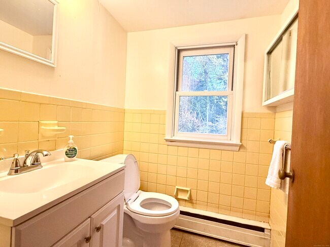 Building Photo - 213 Georgetown Rd