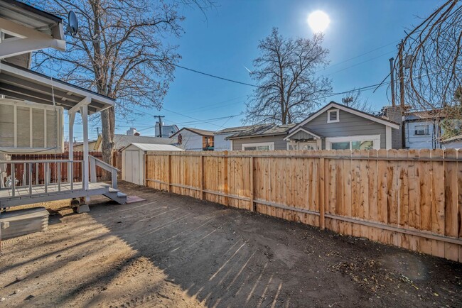 Building Photo - 1637 C St