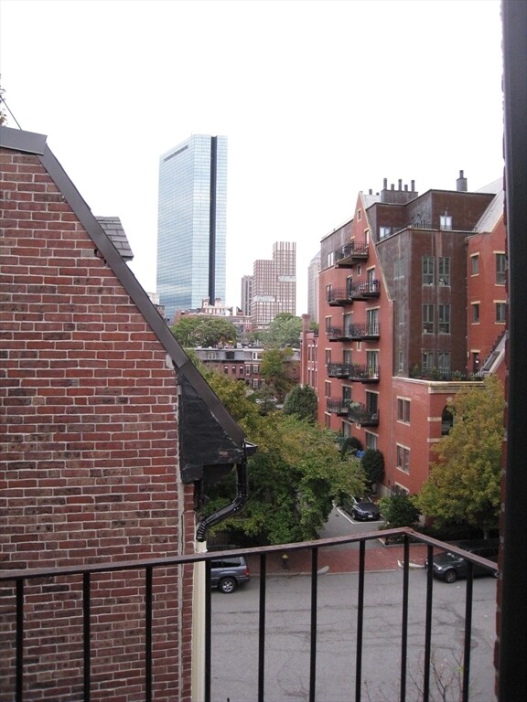 Building Photo - 575 Tremont St