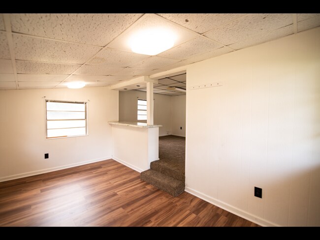 Building Photo - 35 Barham Loop