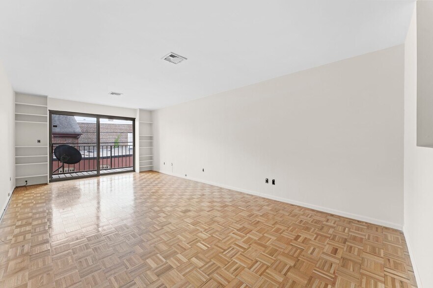 Building Photo - 314 Palisade Ave