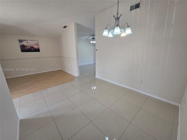 Building Photo - 894 NW 134th Pl