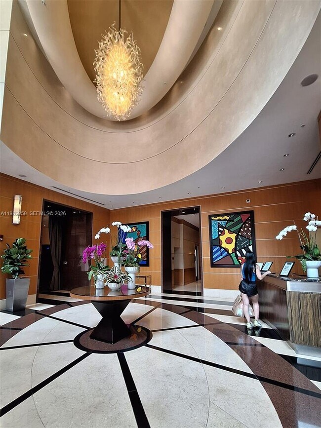 Building Photo - 253 NE 2nd St