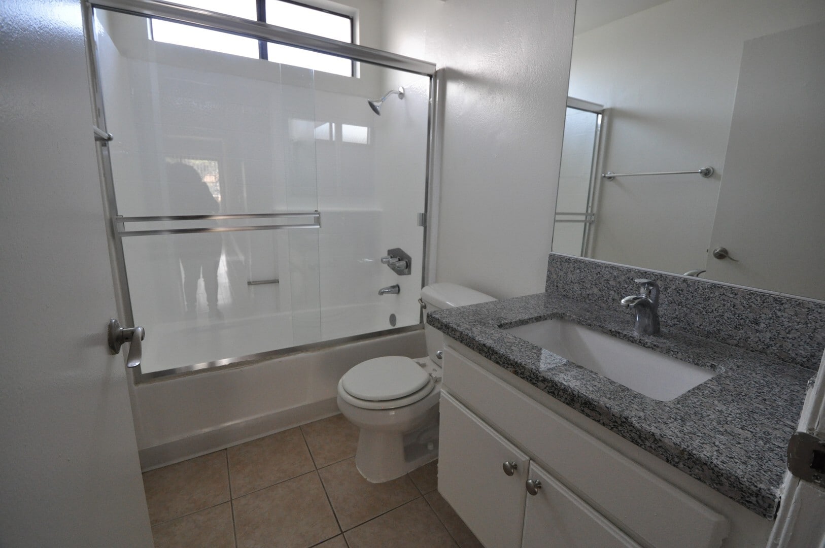 Building Photo - 6401 Riverton Ave