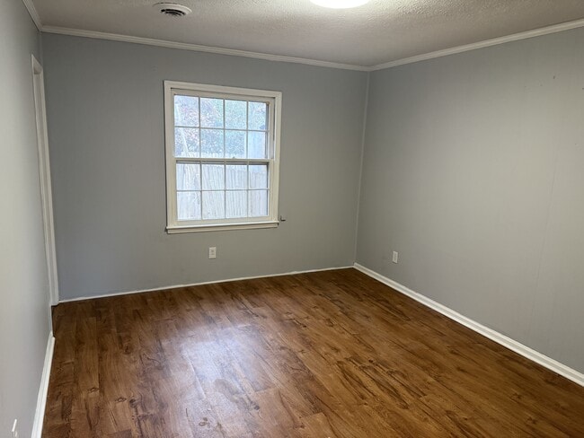 Building Photo - 1000 62nd Ave N