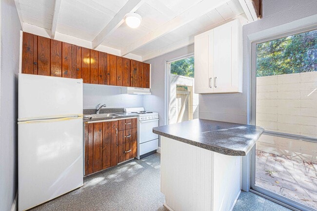 Building Photo - 30928 Spanish Oaks Dr W