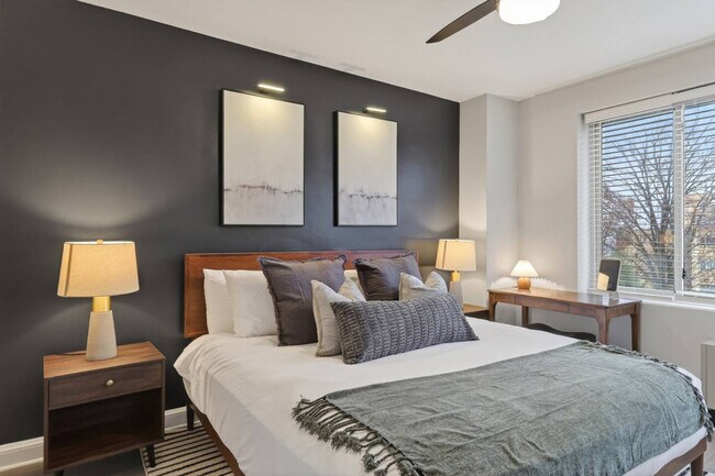 Building Photo - 1500 Arlington Blvd