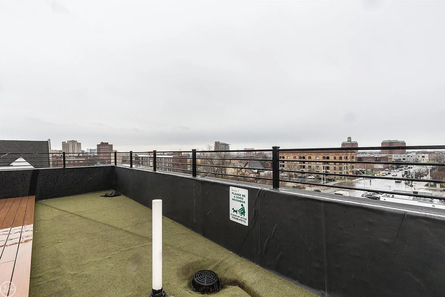 Building Photo - 438 Selden St