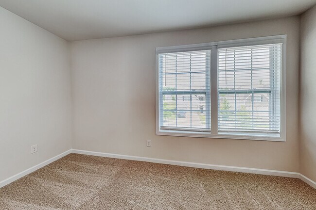 Building Photo - 5301 Ennisworth Ln