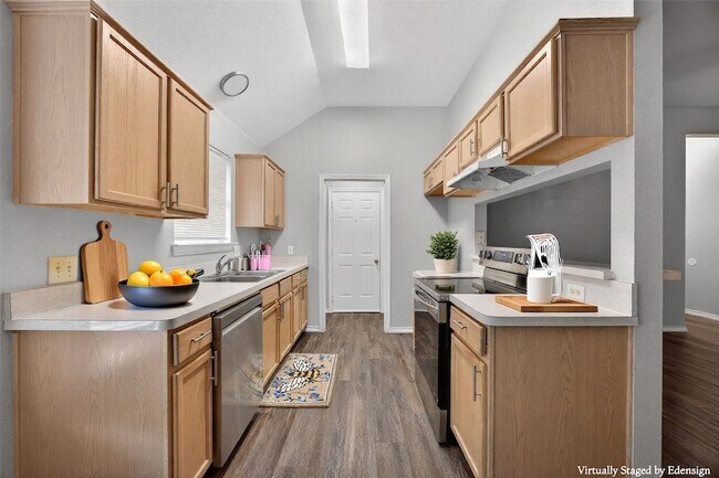 Building Photo - 3205 Carverly Ave