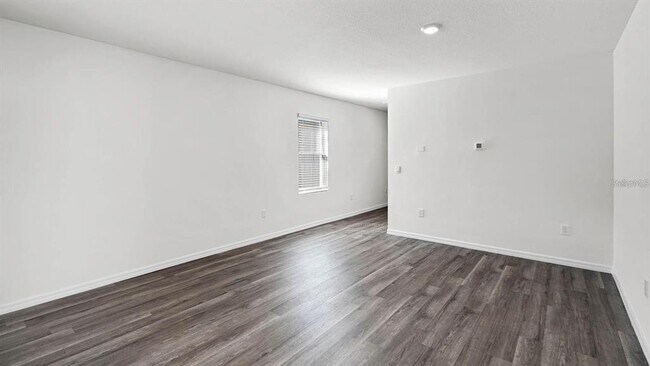 Building Photo - 1628 Hummingbird Rd