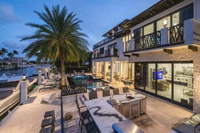 Building Photo - 720 Isle of Palms Dr