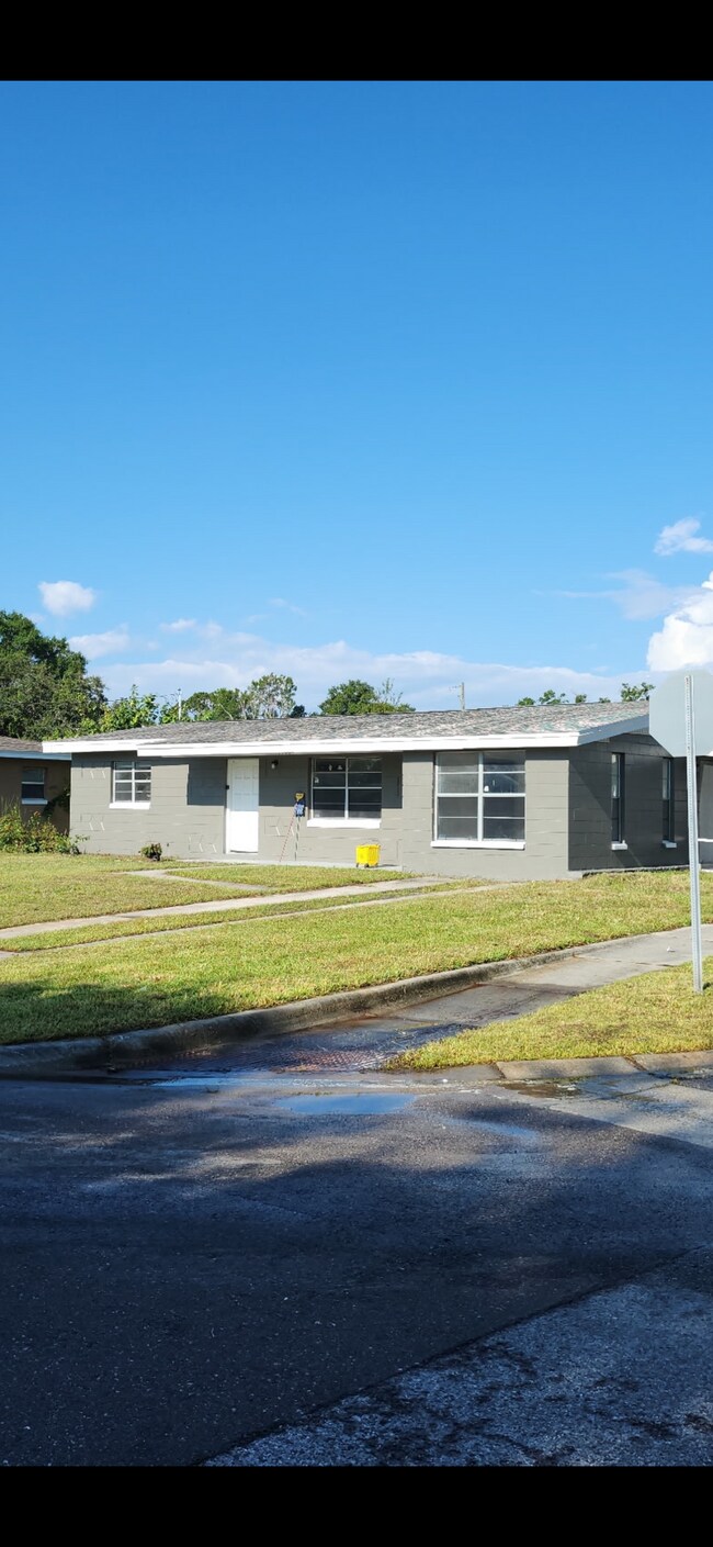 Primary Photo - 4901 S 85th St