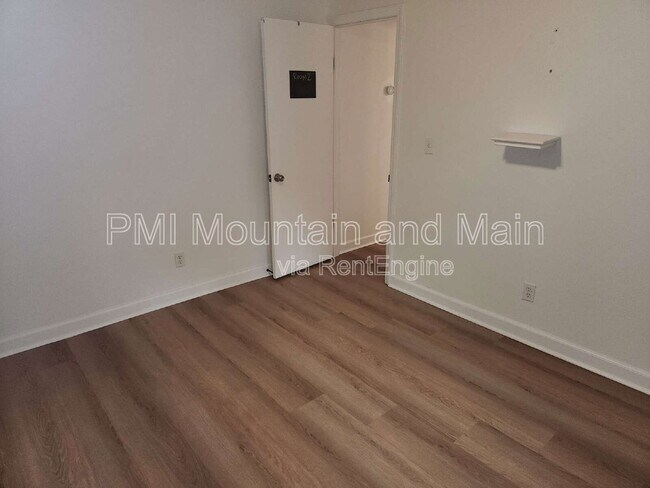 Building Photo - 33 Monte Vista Rd