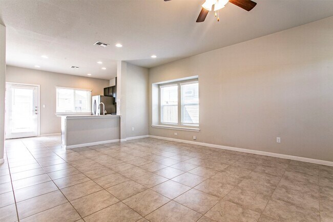 Building Photo - 133 Duck Creek Trail