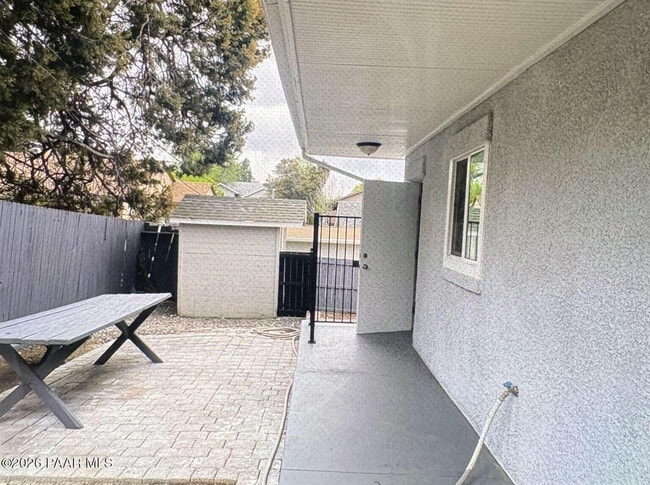 Building Photo - 135 S Arizona Ave