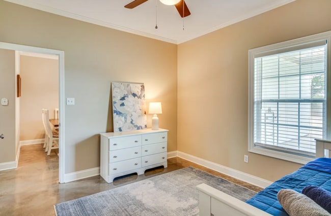 Building Photo - FOR RENT in Crowley!