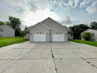 Building Photo - Stauffer Ave SE 4512/4514
