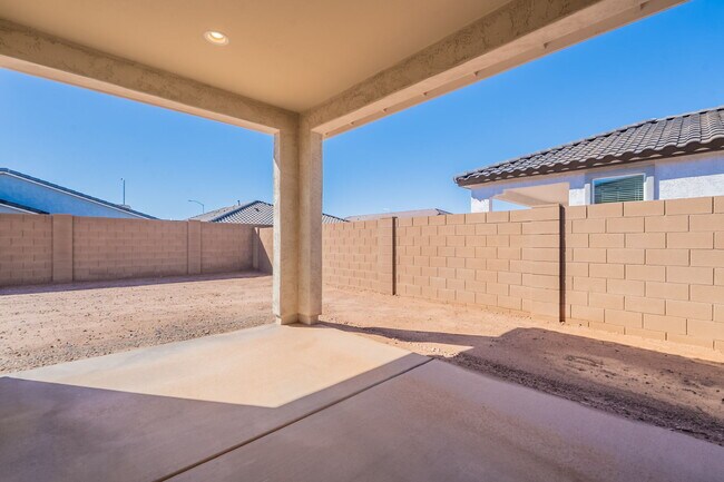 Building Photo - 8147 E Paloma Ave