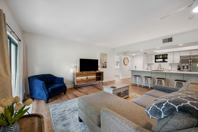 Building Photo - 13334 Polo Club Rd
