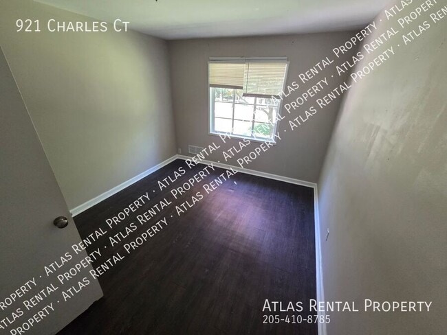 Building Photo - 921 Charles Ct