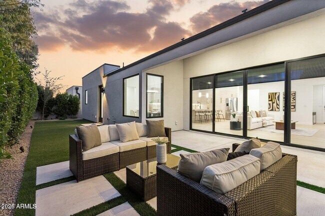 Building Photo - 6323 N 10th Dr