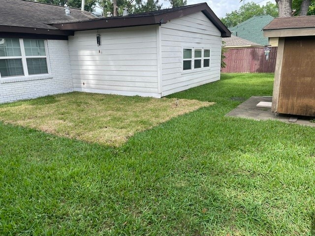 Building Photo - 8565 Hiridge St
