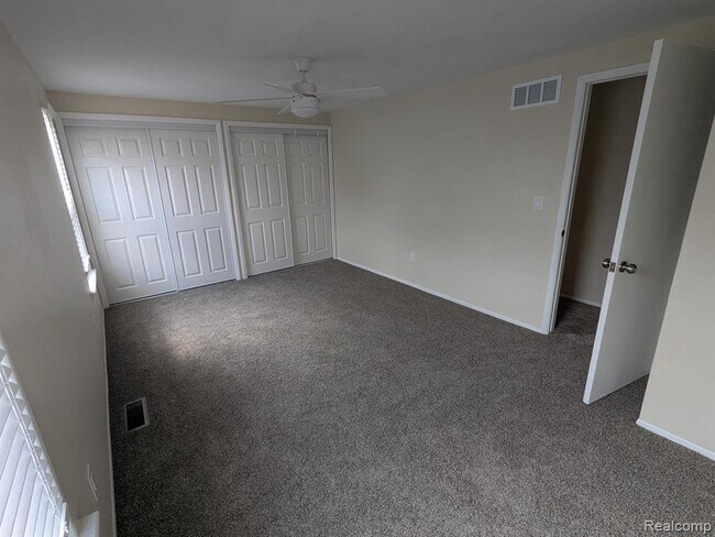 Building Photo - 1344 Revere Dr