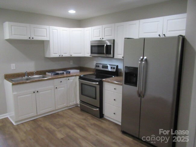 Building Photo - 4584 Maiden Hwy