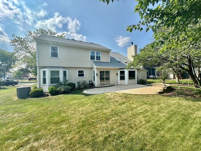 Building Photo - 1648 Dartmouth Ct