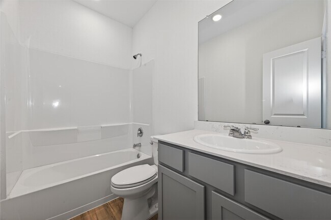 Building Photo - 3808 Moss Hl Rd