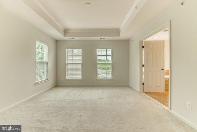 Building Photo - 45770 Winding Branch Terrace