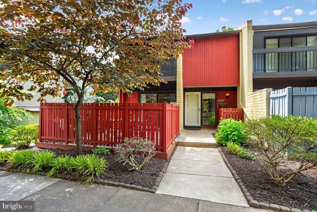 Building Photo - 11131 Saffold Way