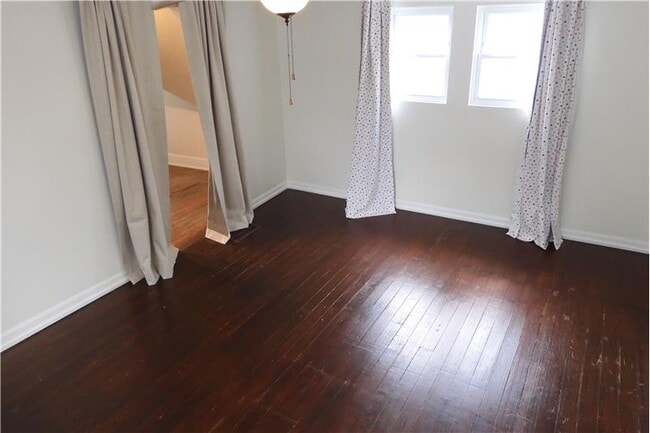 Building Photo - 203 Boone St