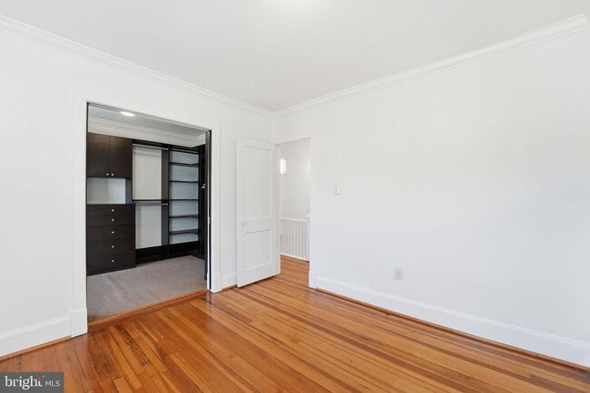 Building Photo - 5149 MacArthur Blvd NW