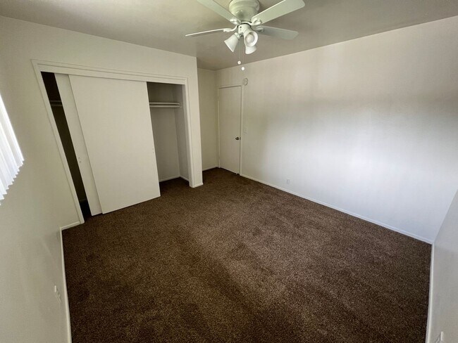 Building Photo - 25250