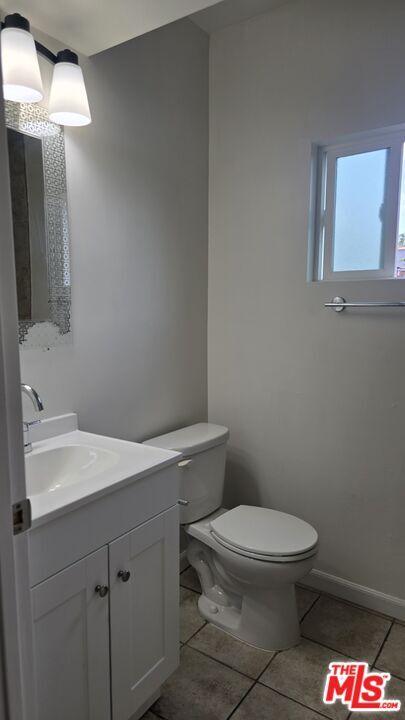 Building Photo - 4514 W 11th Pl
