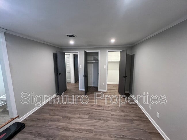 Building Photo - 6301 Morning Glory Rd