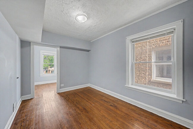 Building Photo - 10724 S Ave C