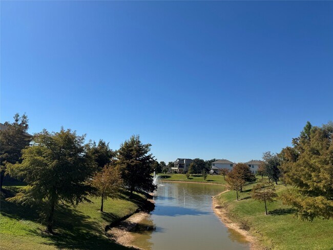 Building Photo - 21543 Falvel Misty Dr