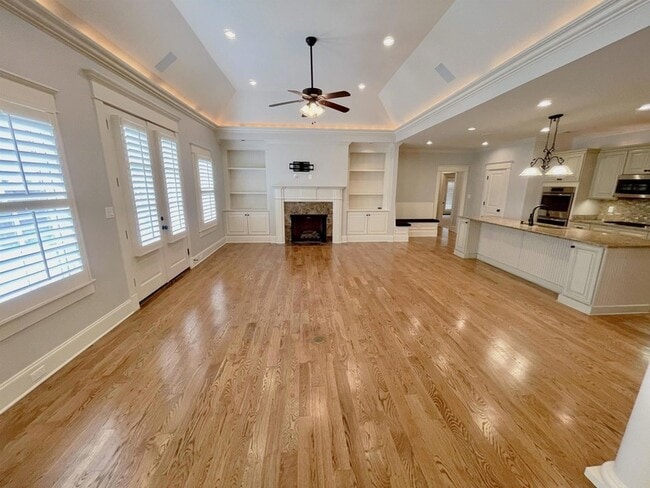 Building Photo - 1820 Enclave Hollow Ln E